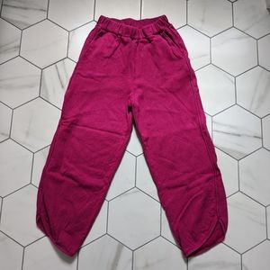 Aliya Wanek cropped sweatpants in fuchsia